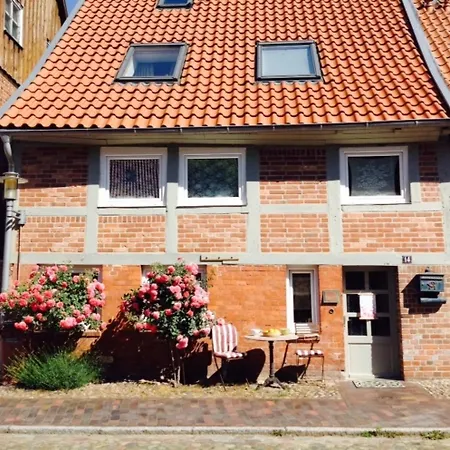 DAS TRAUFENHAUS AM WALL - Urlaub im Denkmal Boizenburg/Elbe Exterior foto